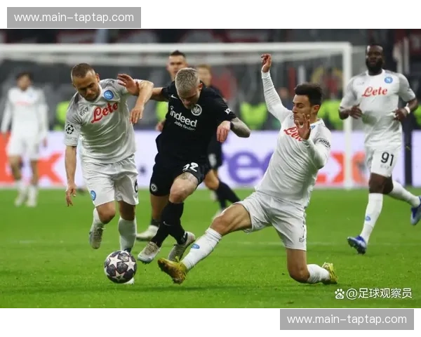 法兰克福主场0-3不敌亚特兰大，卢克曼埃德松三分钟连入两球